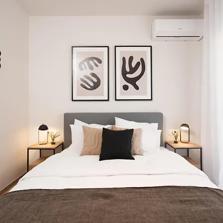Fancy In The Heart Of Apartment *